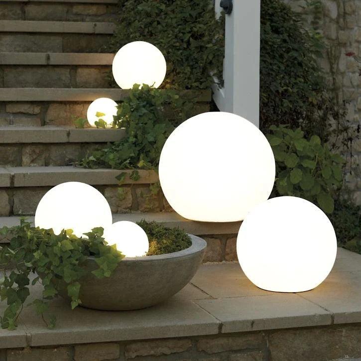 Colour-Changing Spherical Garden Globe Light