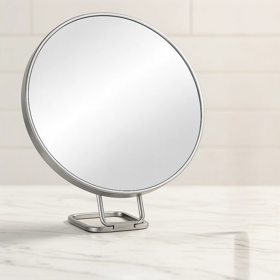 Magnifying make-up mirror with folding stand