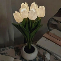 6 White Tulips