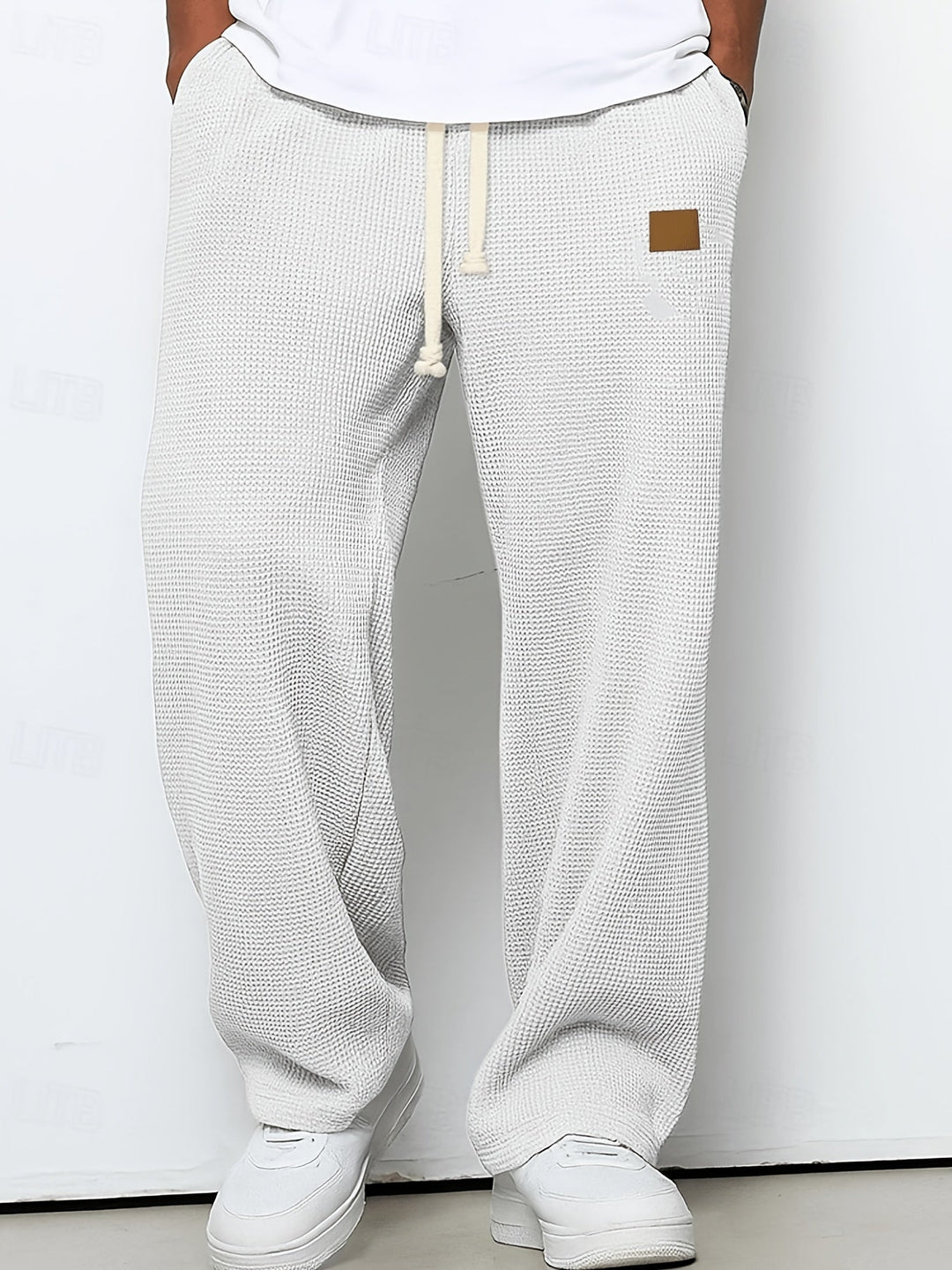 Men's Textured Relaxed-Fit Everyday Trousers – image 6