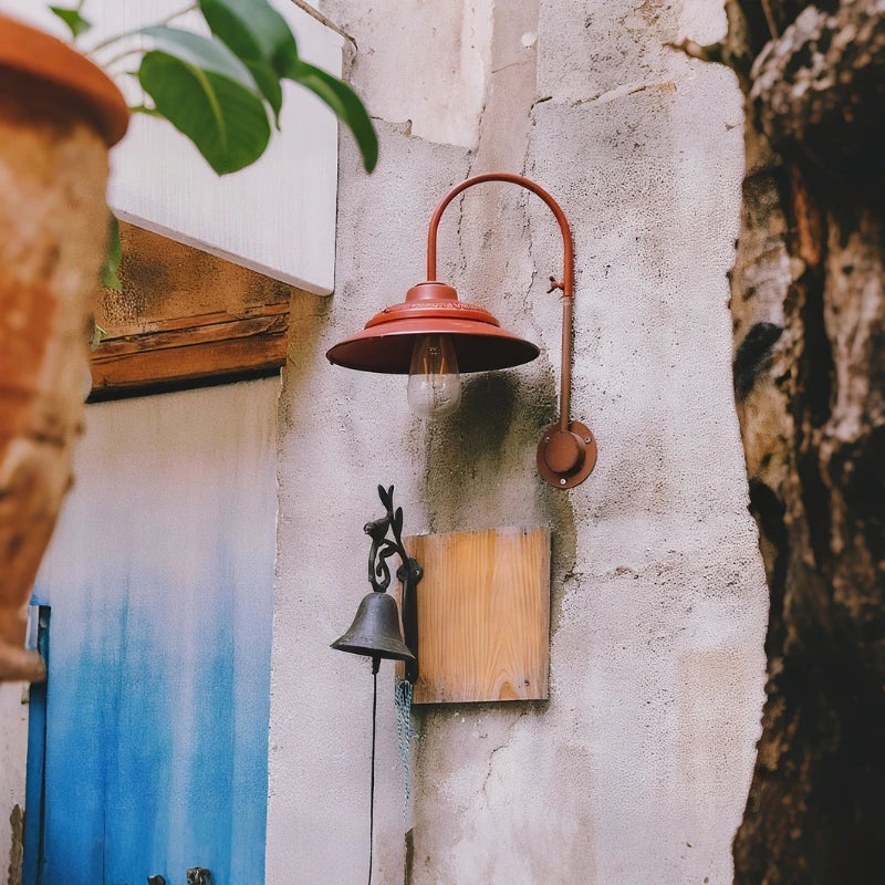 Solar Powered Vintage Outdoor Wall Light