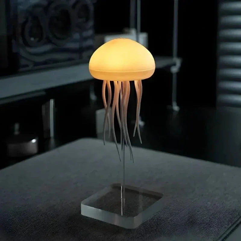 Jellyfish Colour-Changing Mood Lamp
