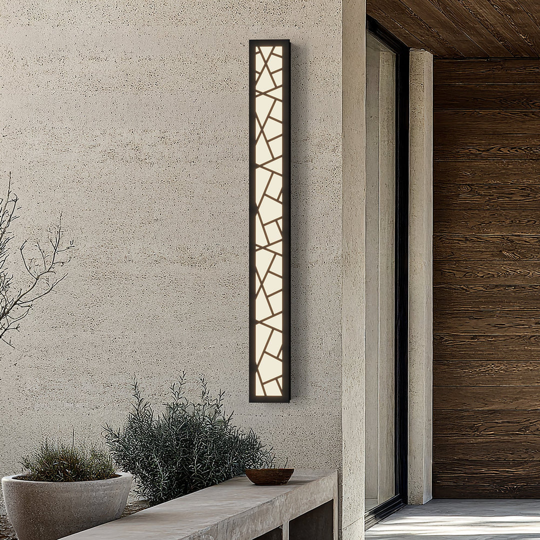 Geometric Outdoor Wall Light | Black, Patterned Diffuser