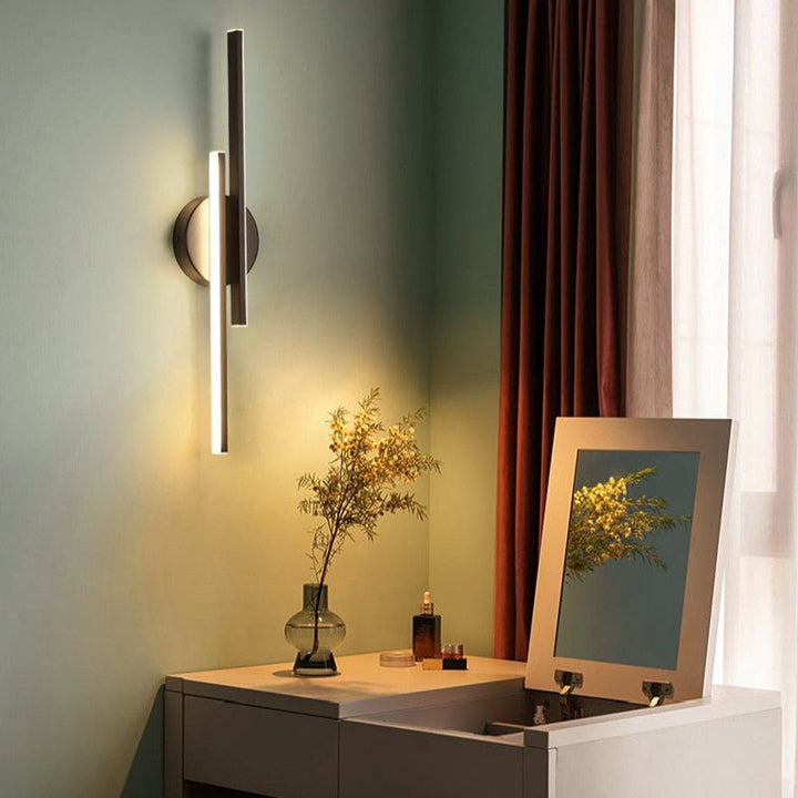 Curved Aluminium LED Wall Sconce
