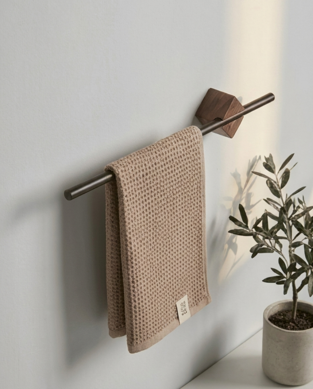 Extendable Towel Rail, view 5