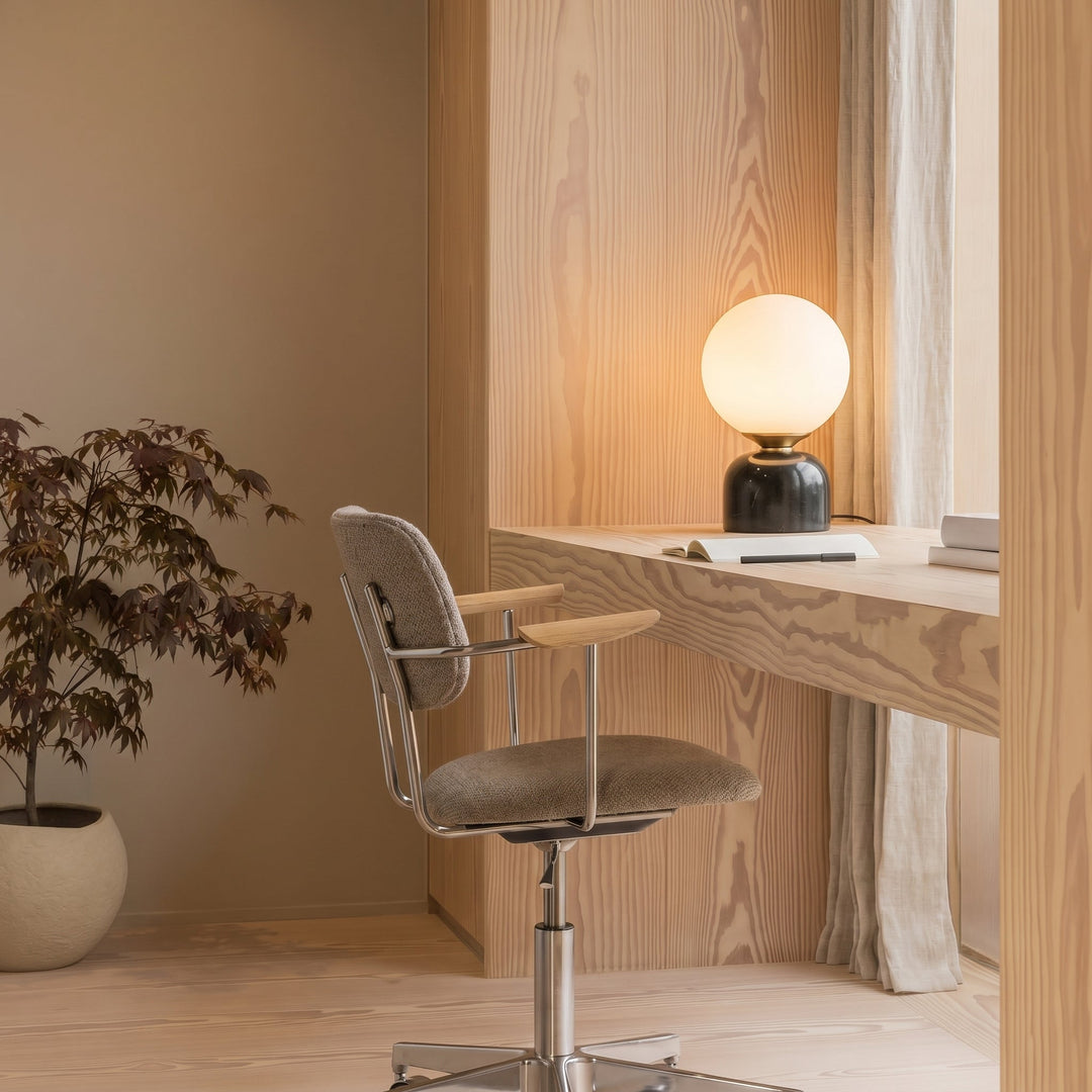 Hindsa Table Lamp