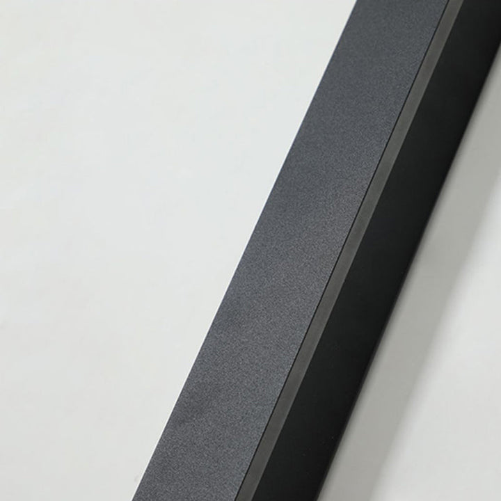 Silex Linear Outdoor Wall Lamp