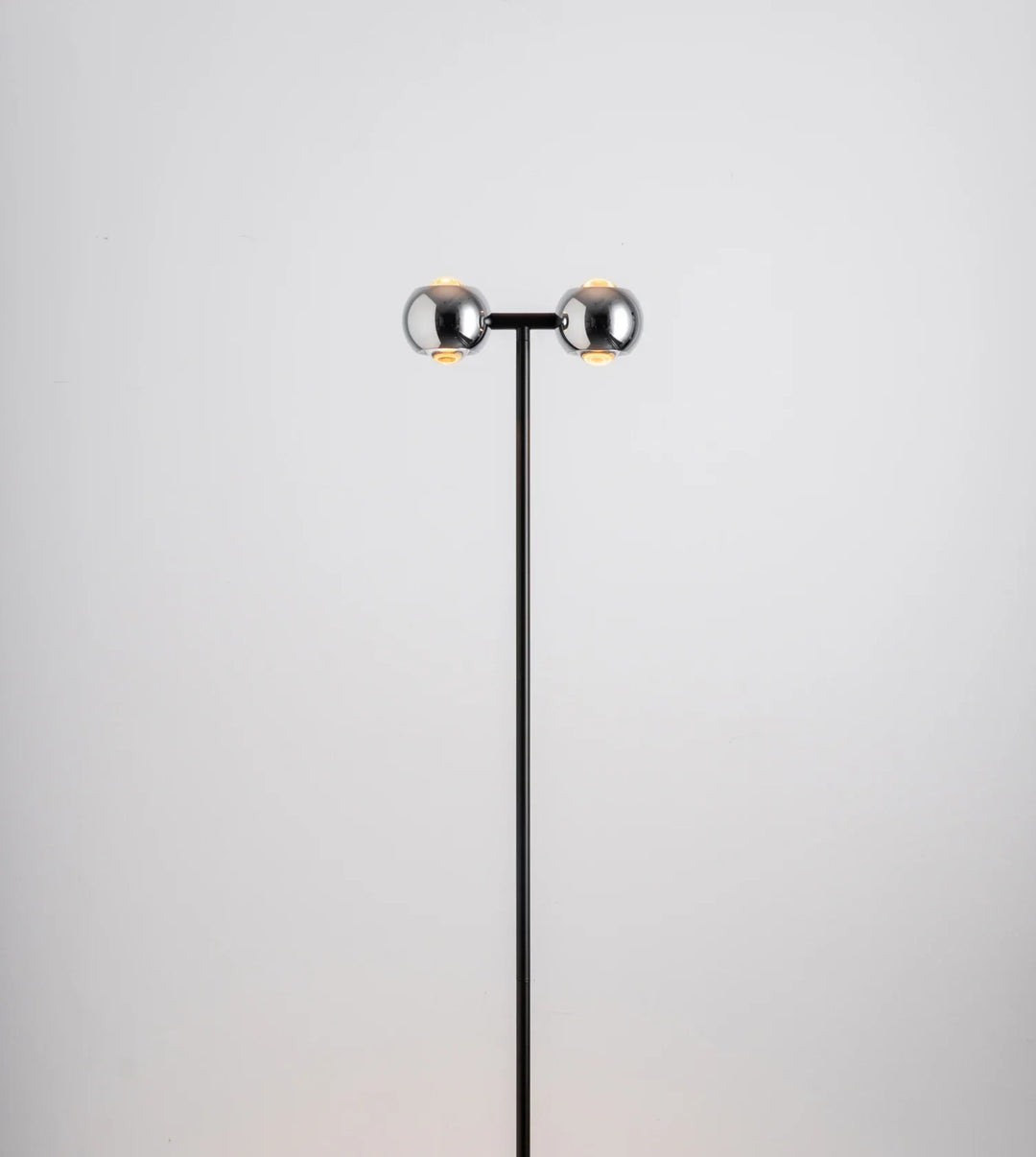 Altos Dimmable Aluminium Floor Lamp – image 6