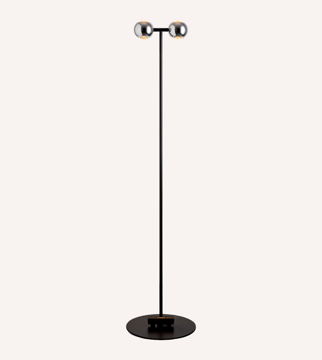Altos Dimmable Aluminium Floor Lamp – image 8