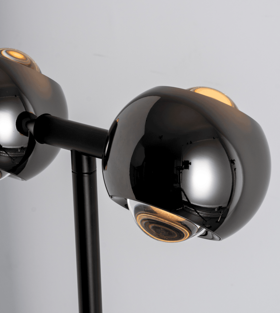 Altos Dimmable Aluminium Floor Lamp – image 13