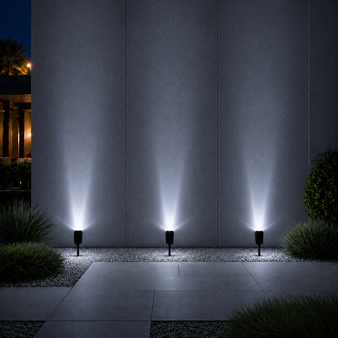 Solar Outdoor Spotlight image 9
