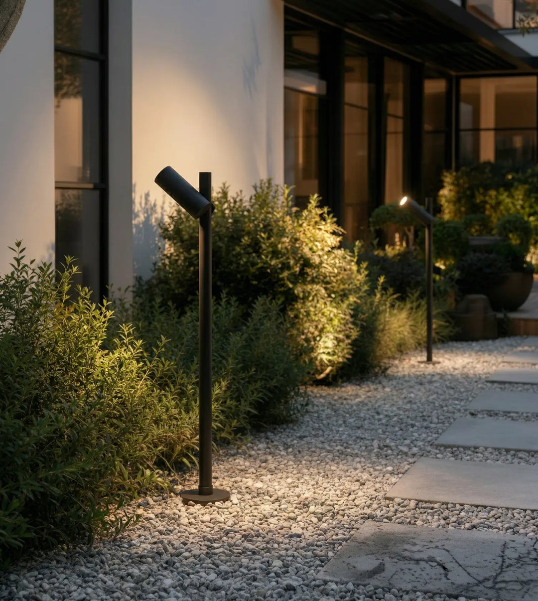 Loro Aluminium Black Outdoor Path Light – image 12