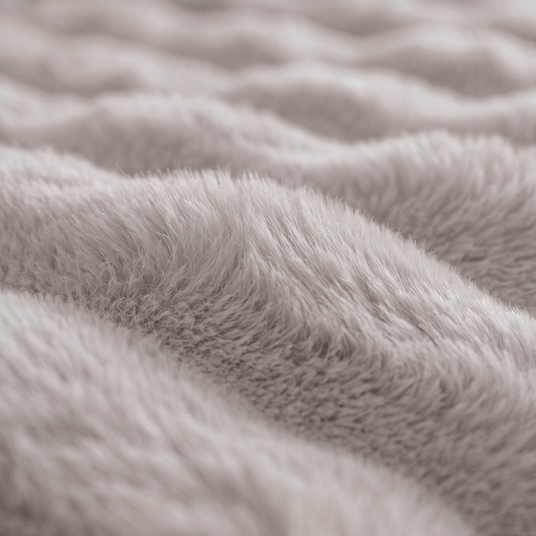 Faux Fur Bubble Sofa Throw | Large, 180 cm Wide, 6 Colours