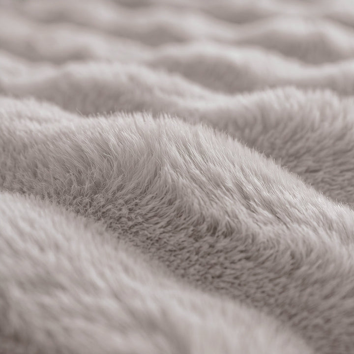 Faux Fur Bubble Sofa Throw | Large, 180 cm Wide, 6 Colours