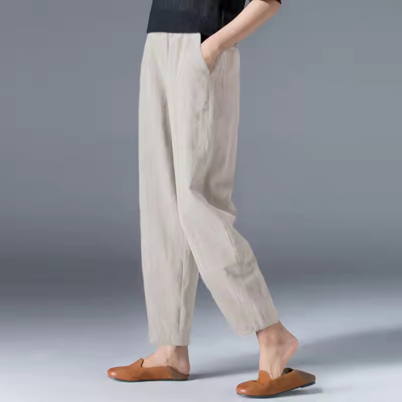 Women's Relaxed-Fit Tapered Everyday Trousers – image 8