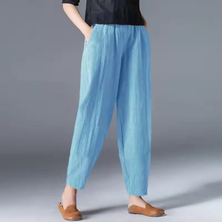 Women's Relaxed-Fit Tapered Everyday Trousers – image 7