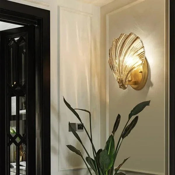 Art Deco Brass Glass Seashell Wall Sconce LED 1-Light