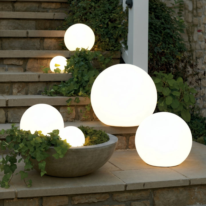 Solar Garden Orb - Wireless Outdoor Light