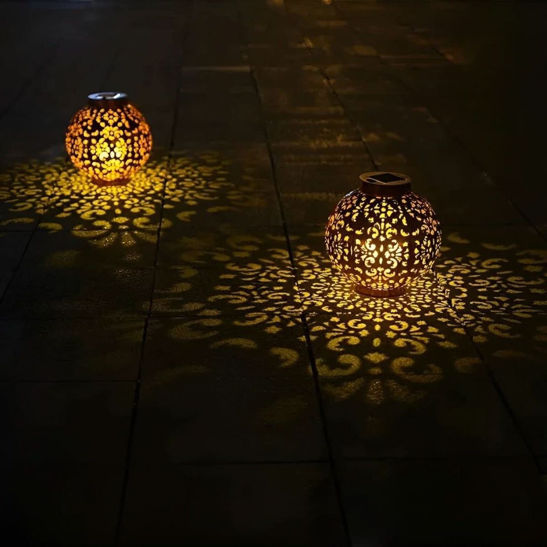Vintage Globe Solar LED Garden Lantern 1-Light