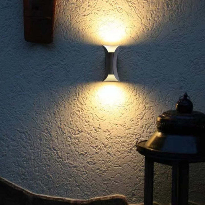 Noxel Curved Outdoor Wall Mounted Led Lamp