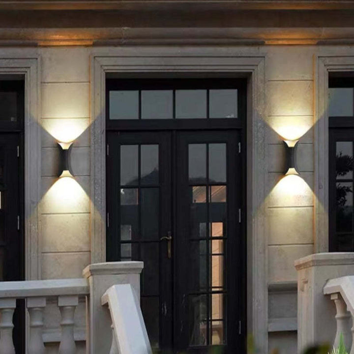 Noxel Curved Outdoor Wall Mounted Led Lamp