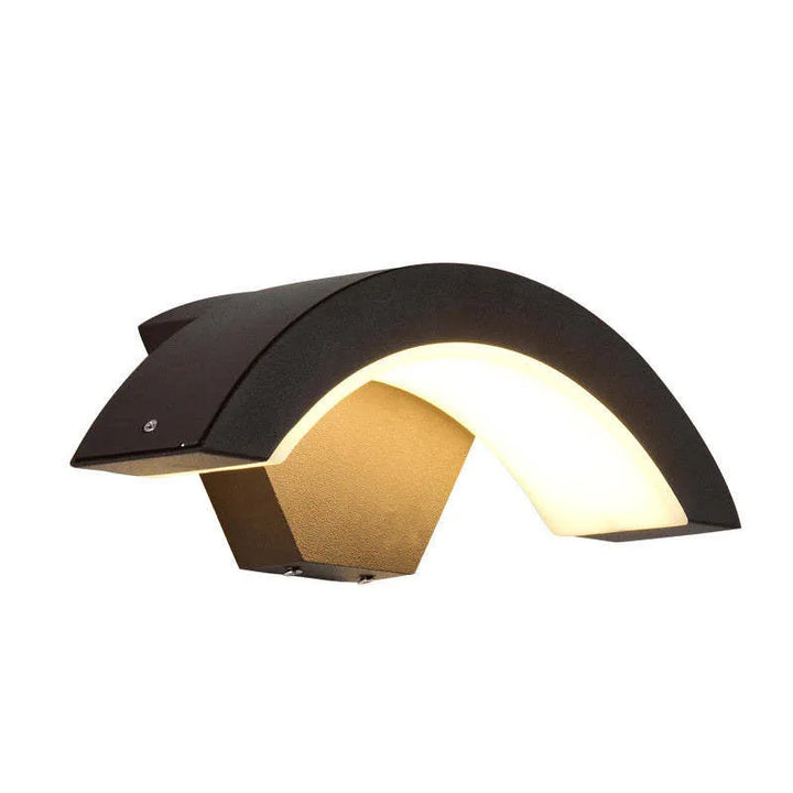 Arc outdoor wall light
