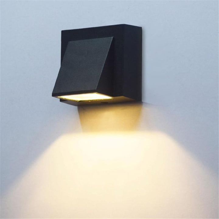 Black Metal LED Outdoor Wall Light