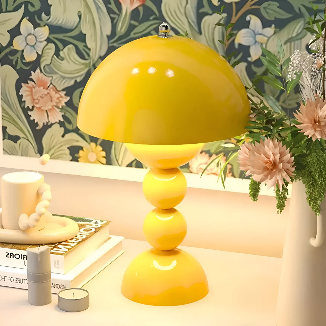 Cordless Table Lamp with Stacked Sphere Base