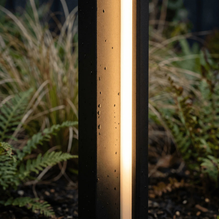 Modern Outdoor Path Light - Matt Black - Small / Fixed / Line Voltage