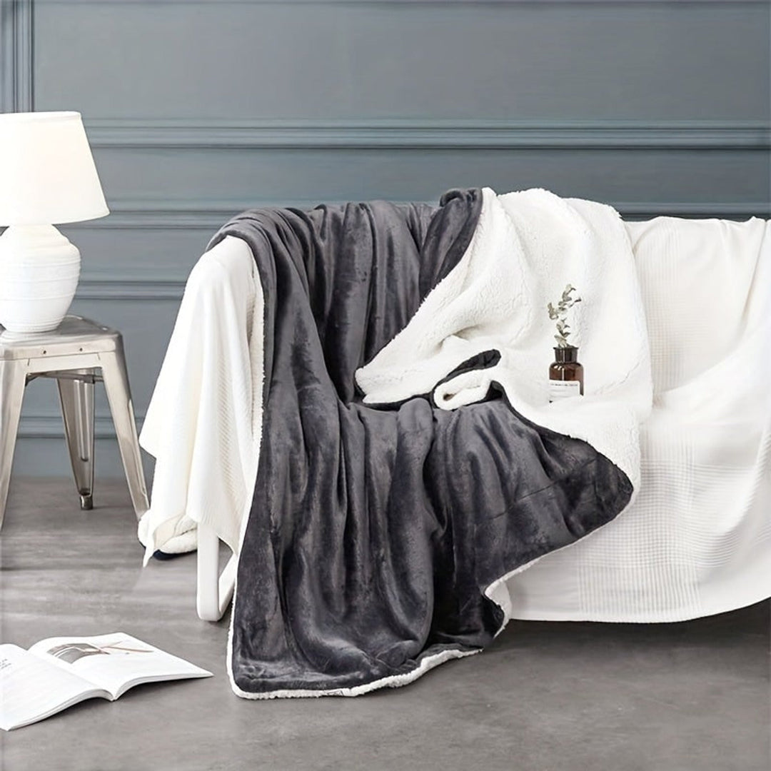 Reversible Sherpa Fleece Throw | Plush Flannel, Five Colours