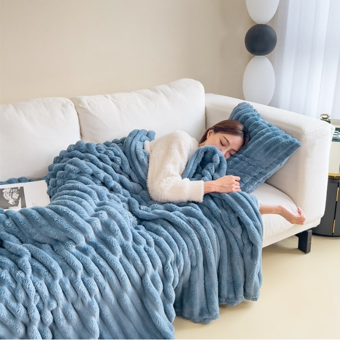 Ribbed faux fur throw