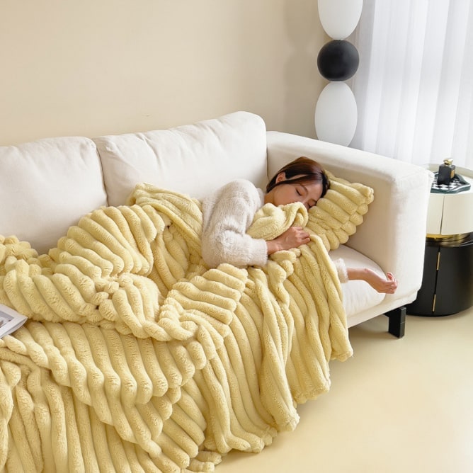 Ribbed faux fur throw