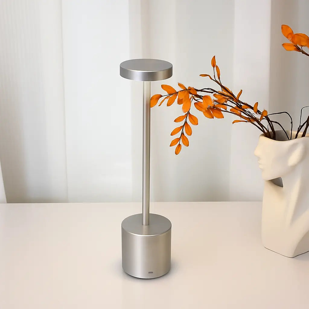 Wireless Retro Table Lamp