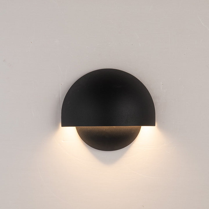 Orion Aluminium Wall Light – image 6