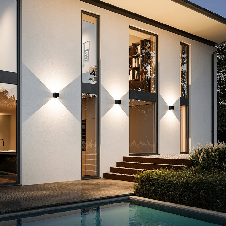 Xena Weatherproof Aluminium Wall Light – image 4
